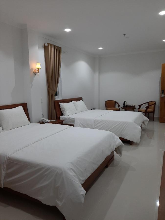 Minh Manh Hotel 2 플레이쿠 외부 사진