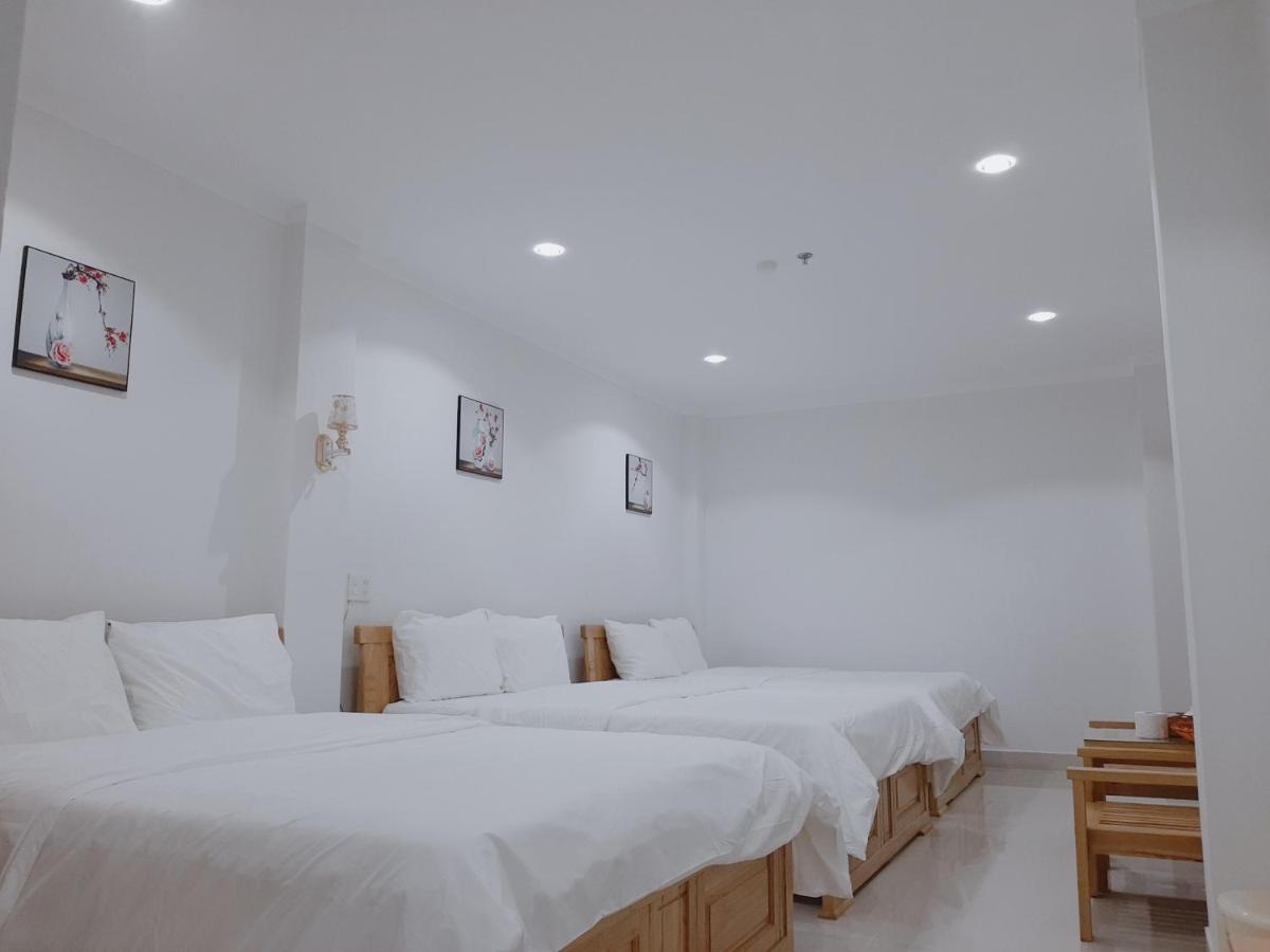 Minh Manh Hotel 2 플레이쿠 외부 사진